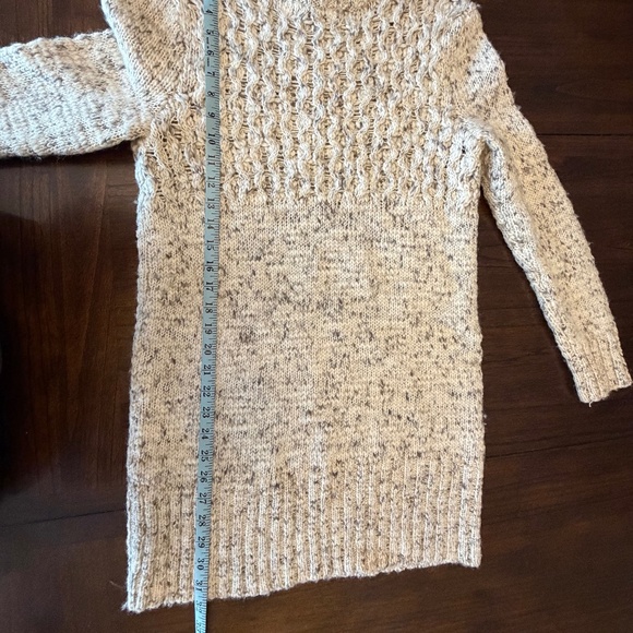 American Eagle Women's Oatmeal Chunk Knit Sweater Dress, Size Large - Picture 13 of 15